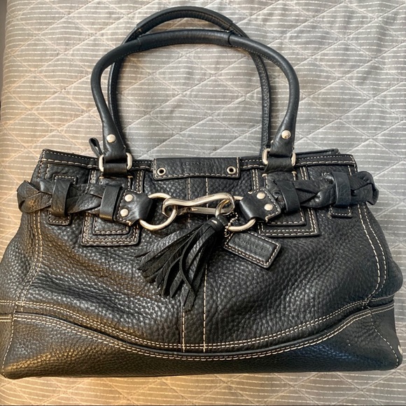Coach Handbags - Vintage EUC Coach Black Leather Hamilton bag 💼